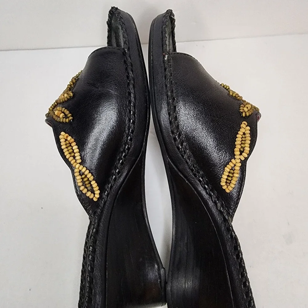 Clarks Artisan Womens‎ Sz 9 Black Leather Beaded Wedge Slide Sandals 2 Inch Heel